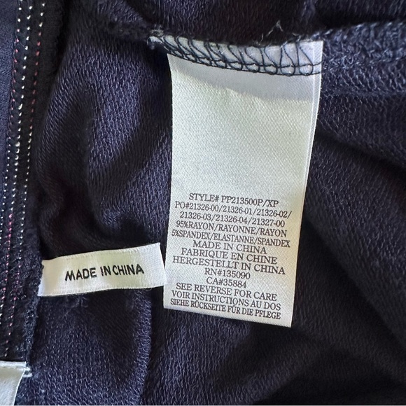 Peloton Sleepover Jogger in Navy sz Medium - Picture 9 of 10